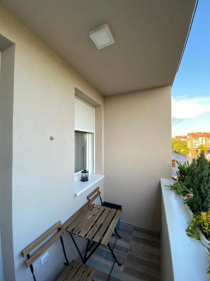 Apartman "Noa" Sremska Mitrovica Ngoại thất bức ảnh